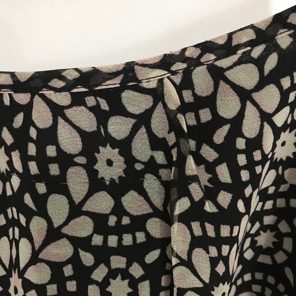 American Eagle Black Tank - Picture 8 of 8